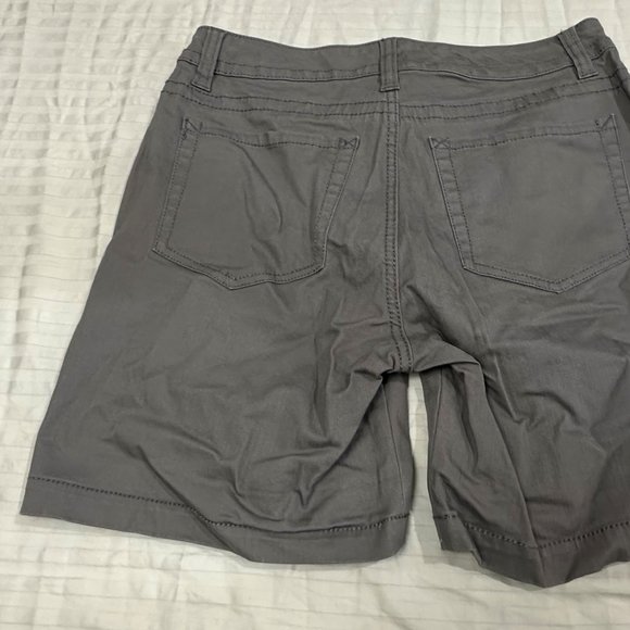 ๐ผ LEE SLENDER SECRET WOMENS JEANS SHORTS SIZE 10 ๐ผ - Picture 8 of 9